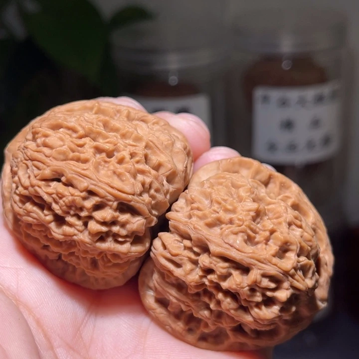 文玩核桃吊坠          41