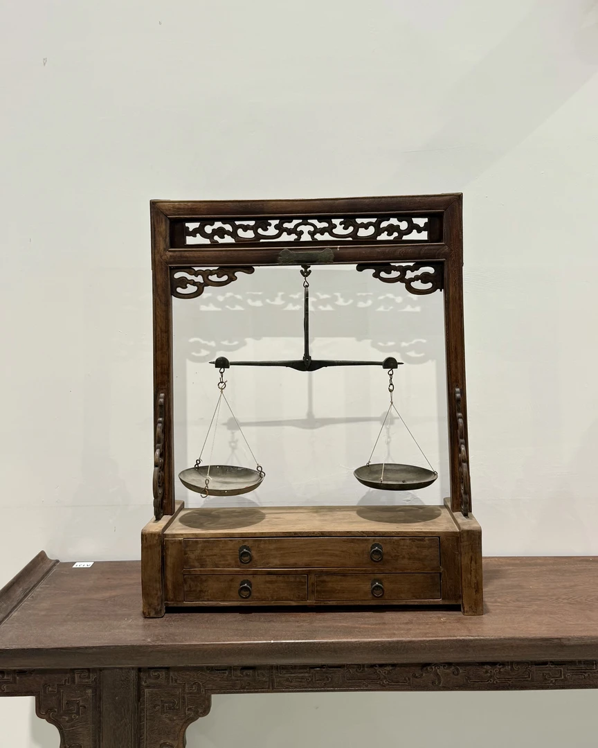 文房雅室（天平称）