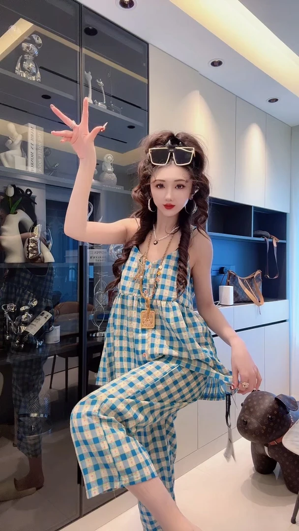 公主风格子吊带家居服套装