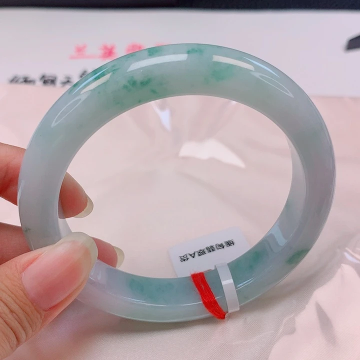 翡翠未镶嵌手镯60+圈