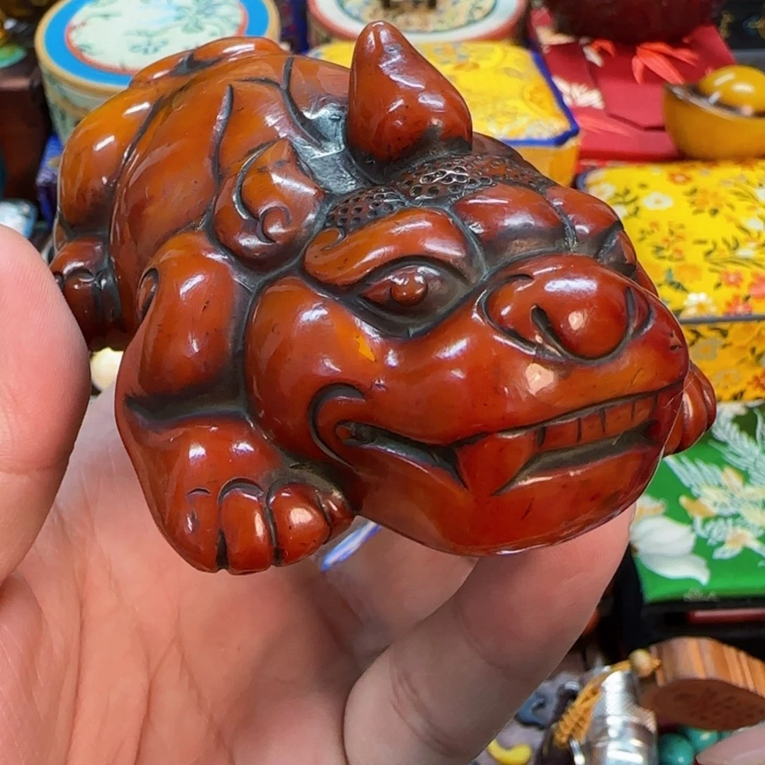 琥珀裸石未镶嵌扎西德勒