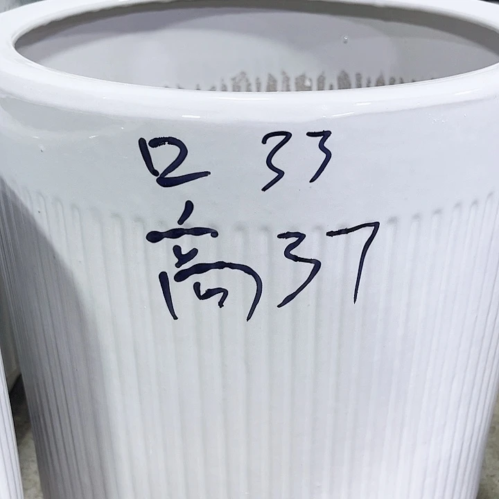 陶瓷花盆大号一个