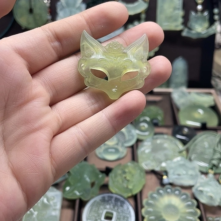 蛇纹石玉合金颈饰