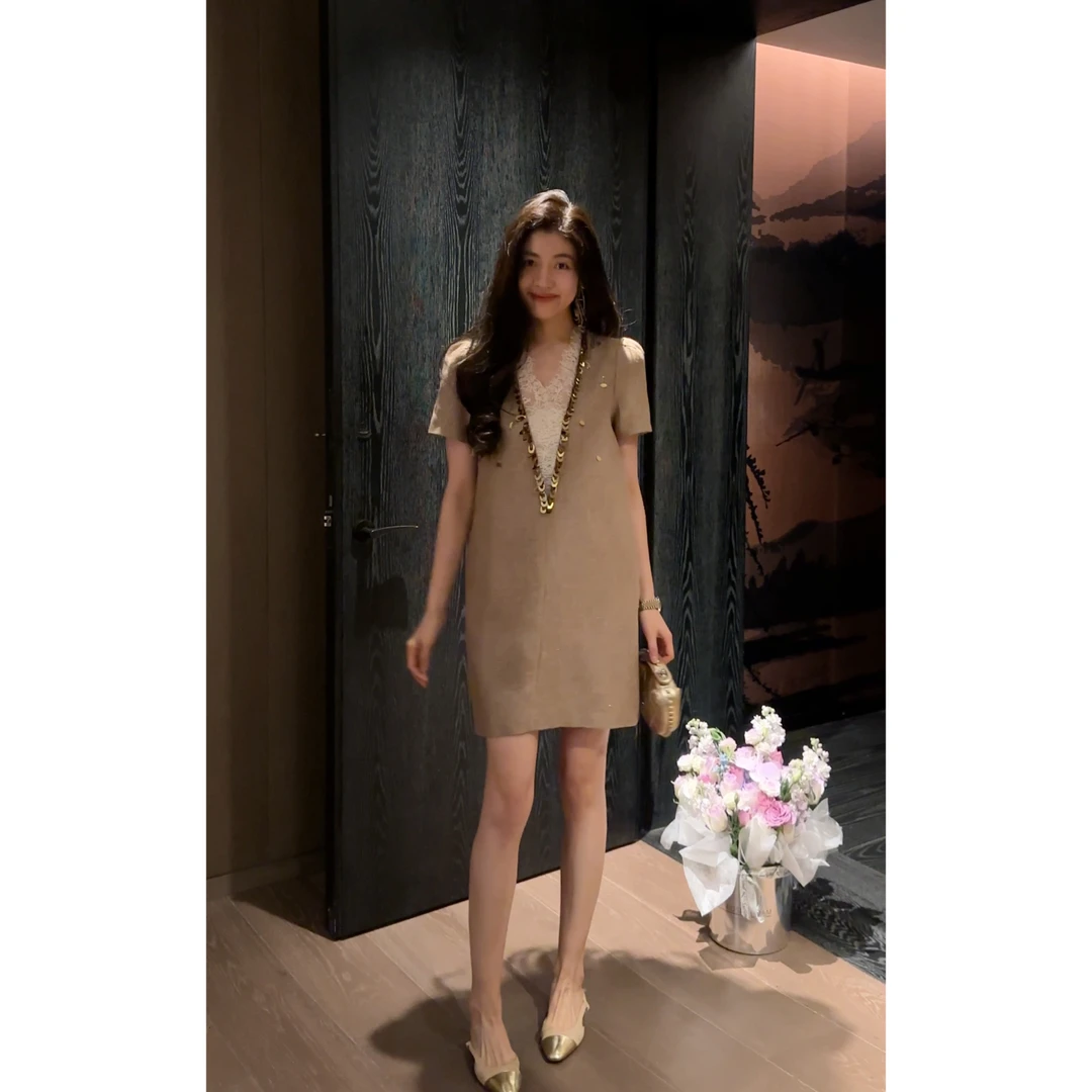 N·COU妮蔻25春新款轻奢高级感定制亮片拼接V领亚麻连衣裙DY52123