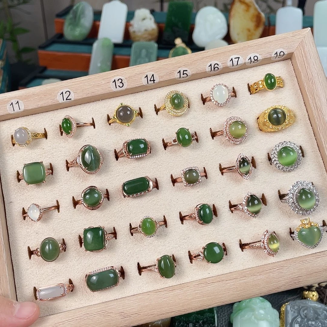 和田玉未镶嵌戒指