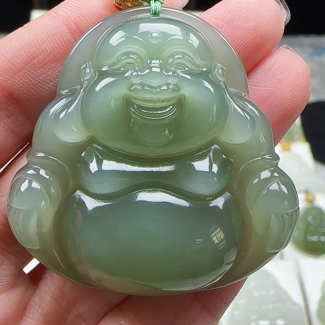 和田玉足金镶嵌吊坠(赠链)