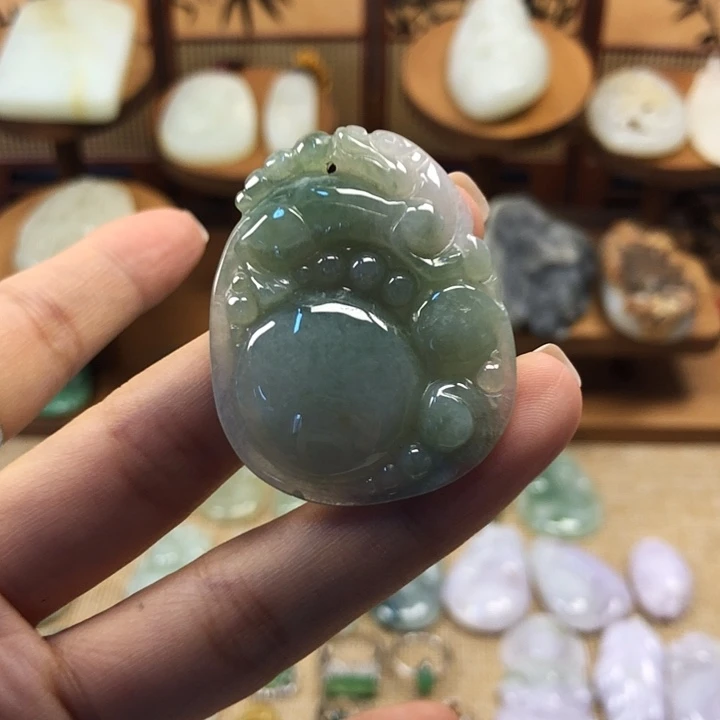 翡翠未镶嵌颈饰翡翠福禄瑞兽吊坠