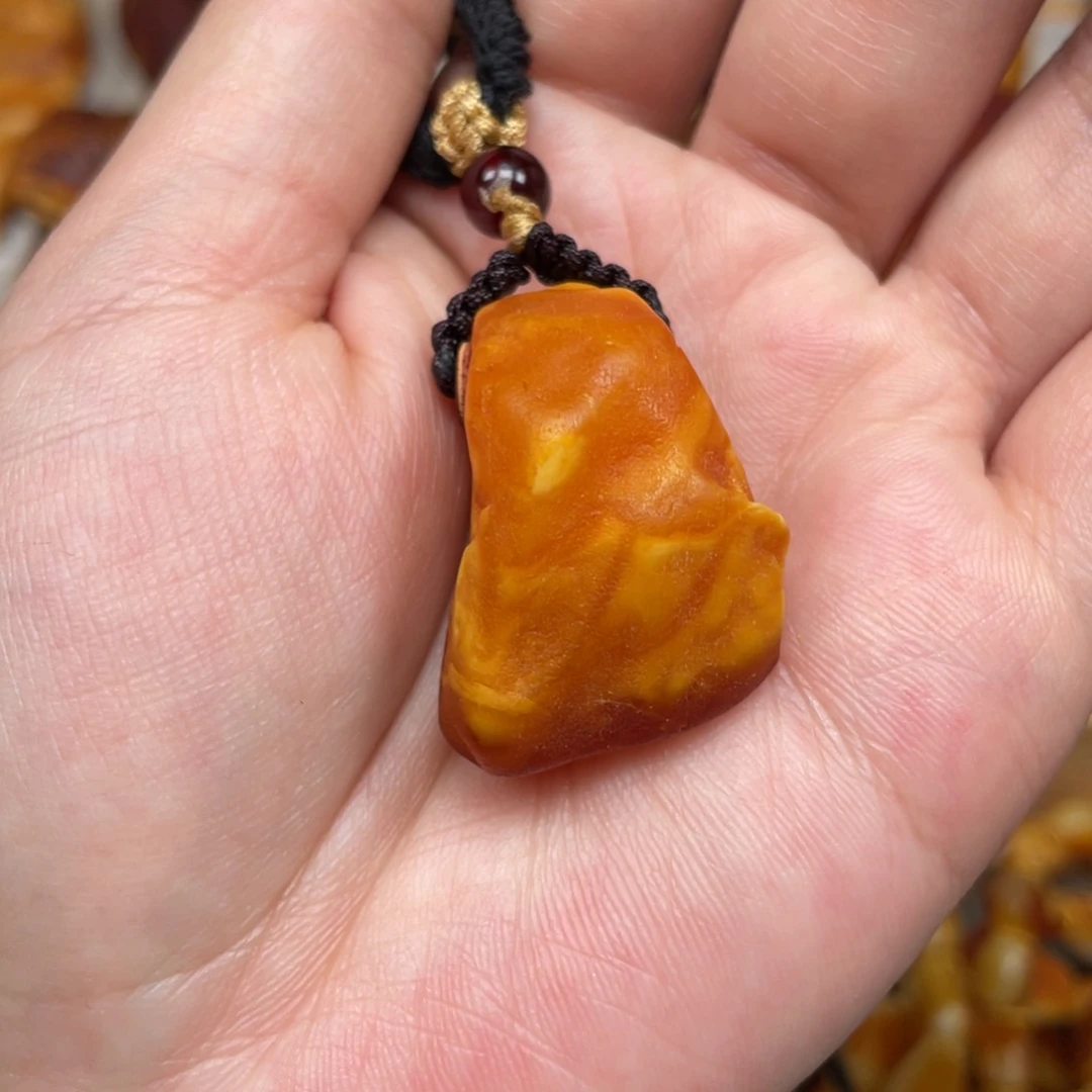 蜜蜡珠宝奇石未镶嵌