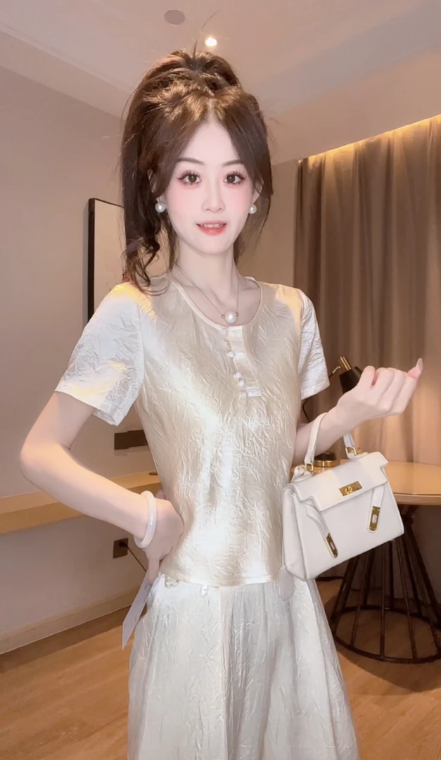 【织锦T恤】2025夏季轻奢纽扣显瘦气质百搭修身半袖休闲T恤