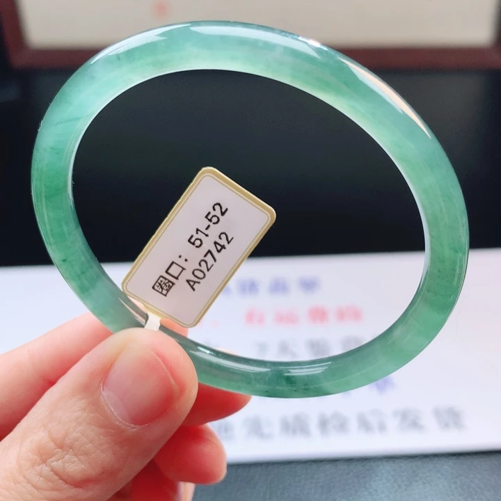 翡翠未镶嵌手镯翡翠手镯75