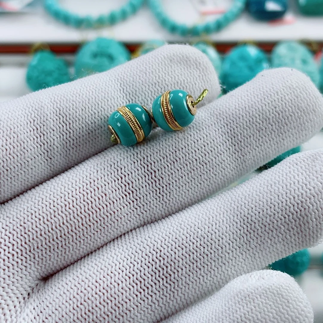 绿松石18K金镶嵌车挂