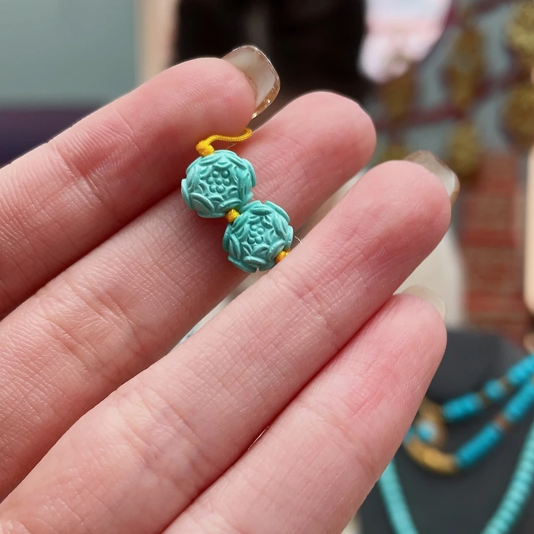 绿松石颈饰未镶嵌