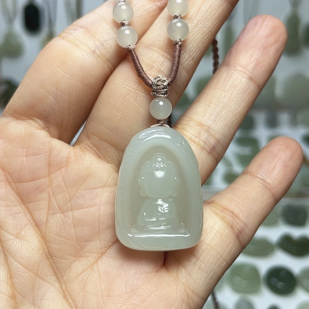 颈饰未镶嵌和田玉（翠青玉）