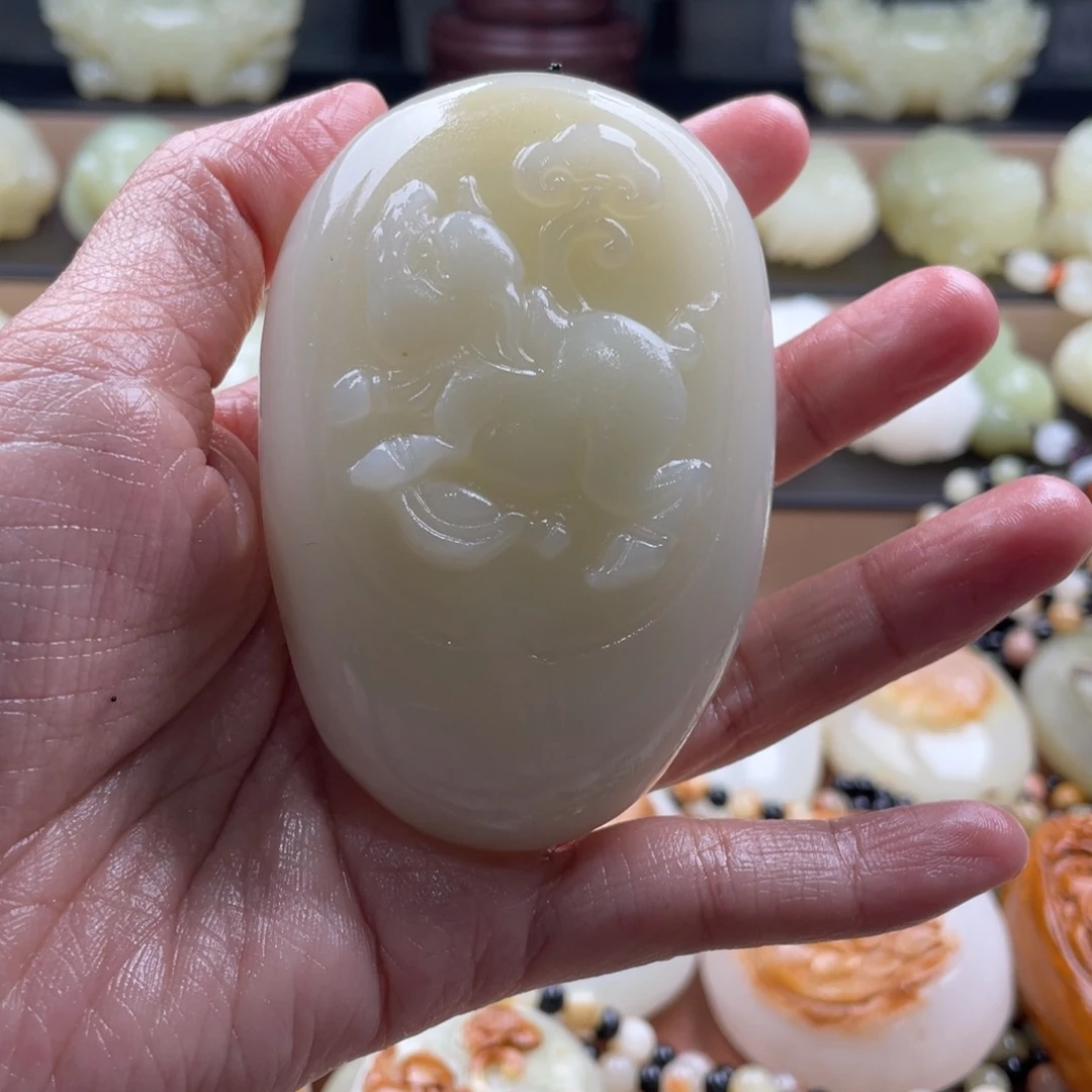 Z***M石材古青石手把件