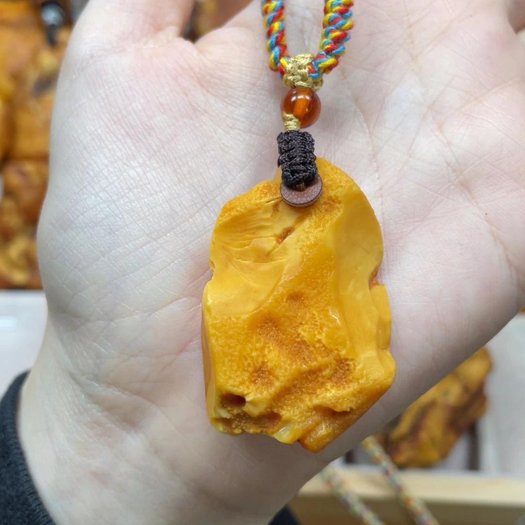 琥珀珠宝奇石未镶嵌