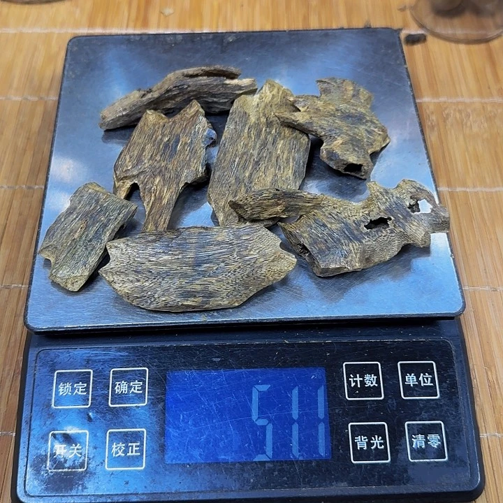 沉香沉香碎屑科*海南绿棋品种块料