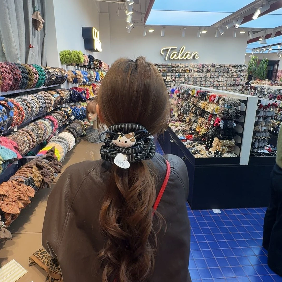 小猫发圈新款哦哦哦哦哦哦