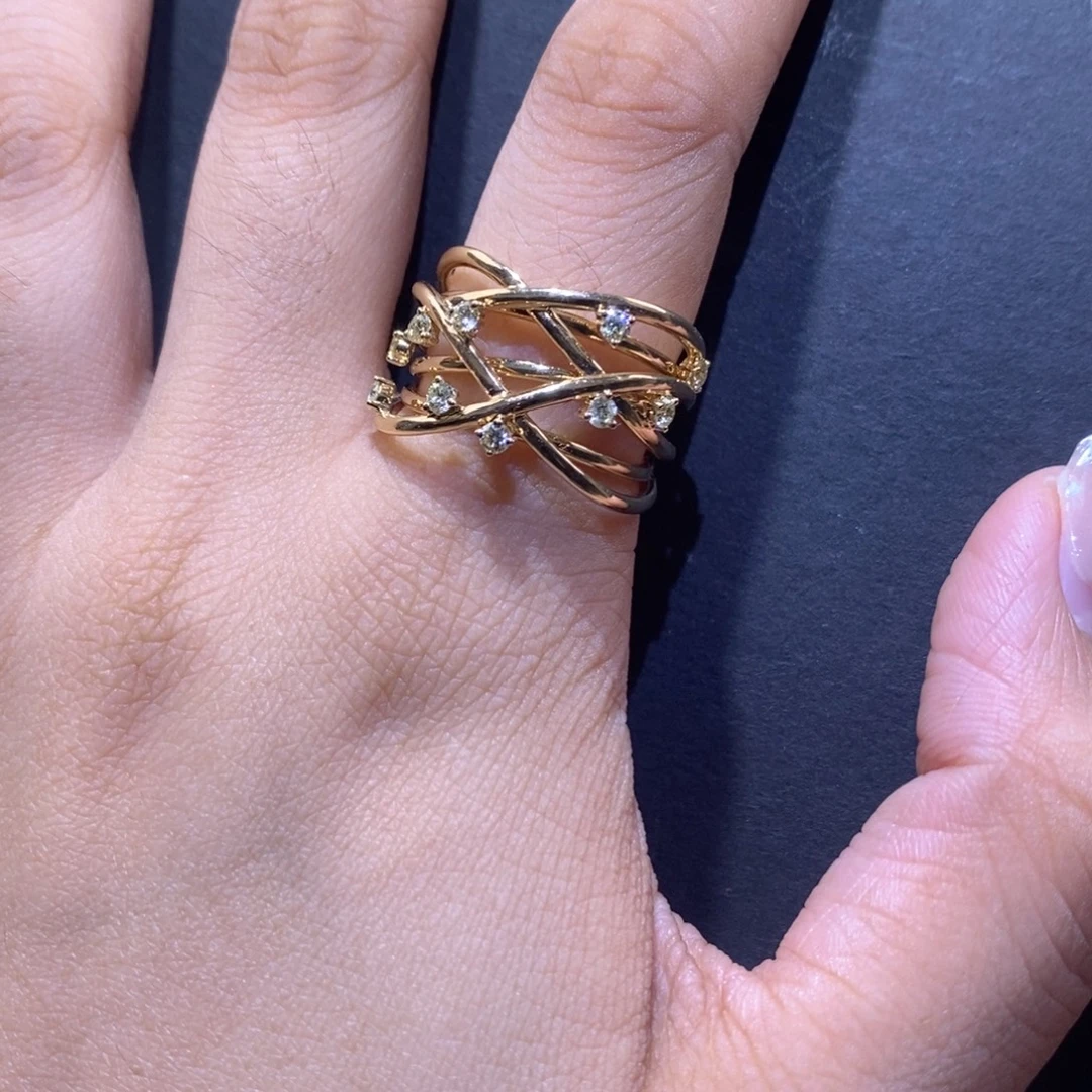 戒指/指环钻石18K金镶嵌k黄藤蔓缠绕戒指