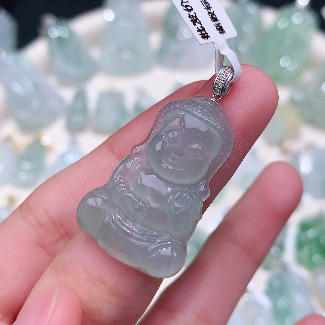 颈饰18K金镶嵌翡翠