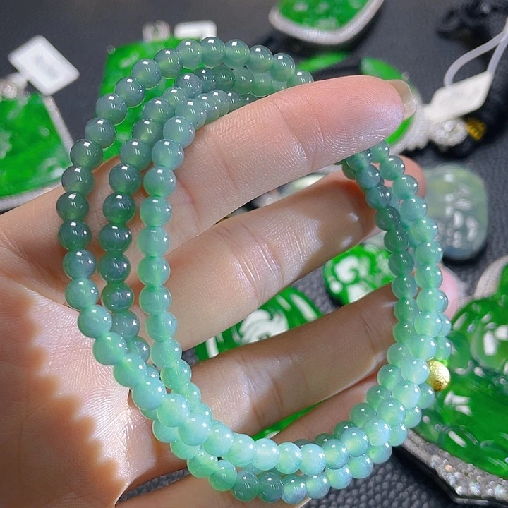 翡翠颈饰足银镶嵌78，