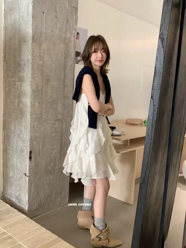 imiss@10527 韩系甜美气质荷叶边V领吊带连衣裙 6-26