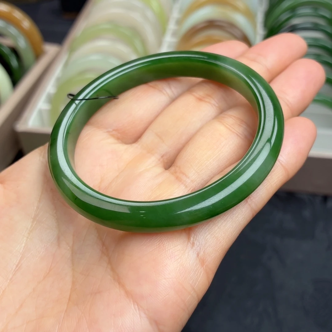 和田玉未镶嵌手镯碧玉辣阳绿54圈