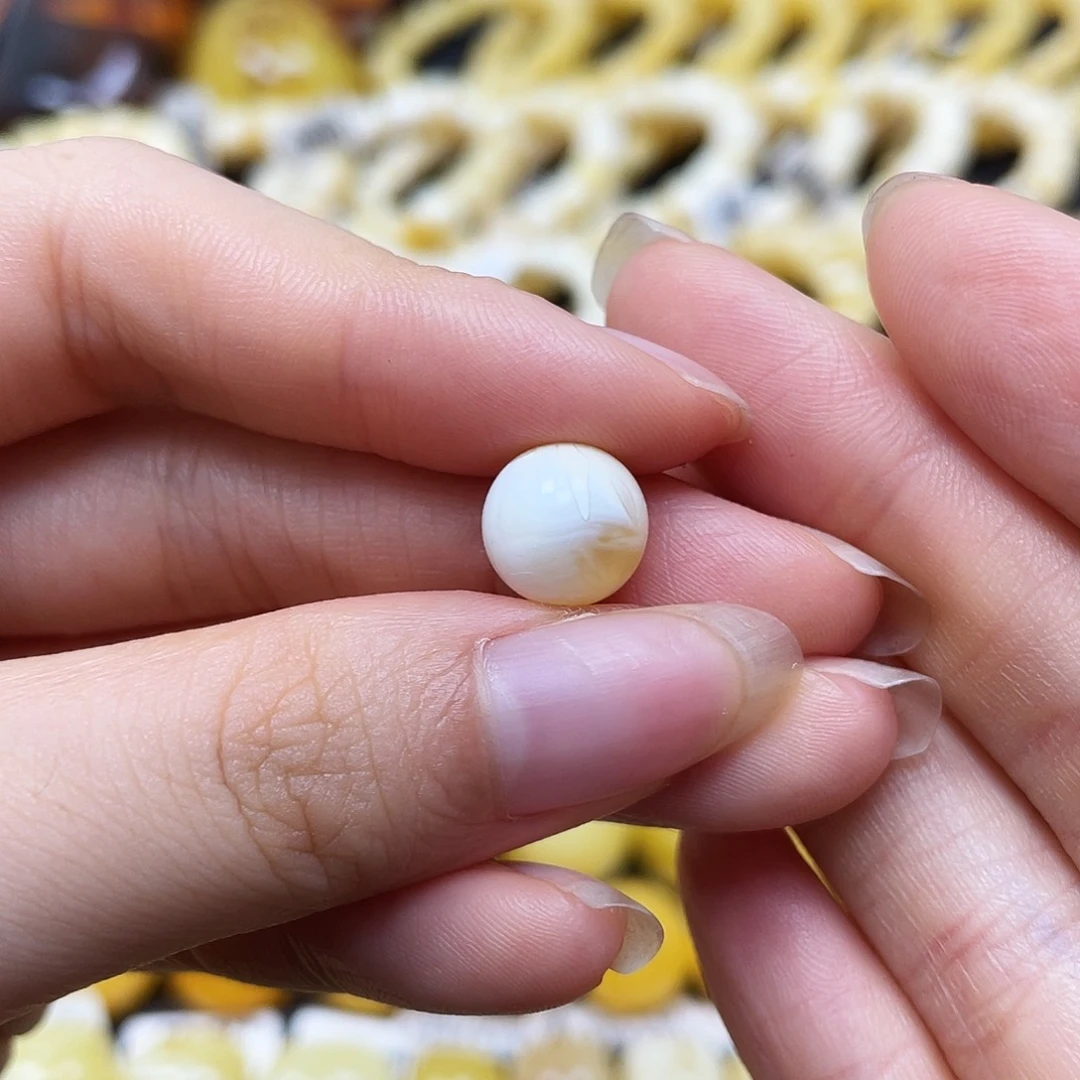 未镶嵌蜜蜡裸石圆珠10mm