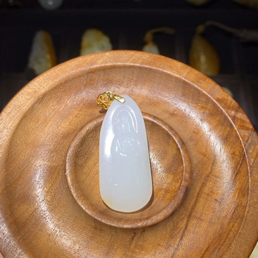 【闪购商品】颈饰未镶嵌和田玉（糖玉）