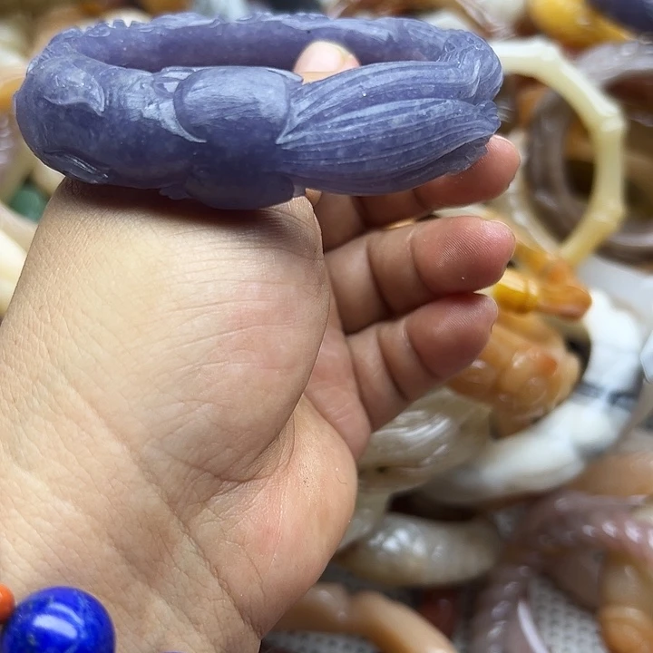 未镶嵌手镯石英岩玉龙*头