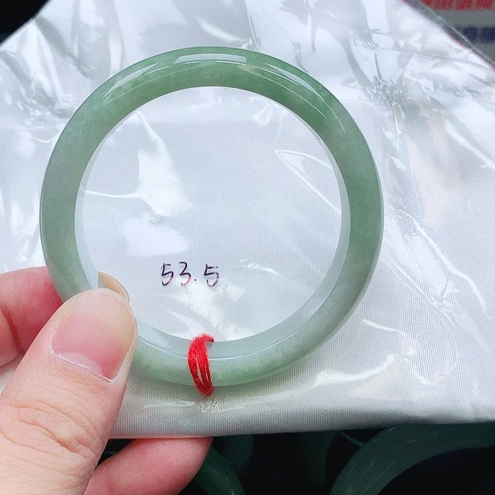 翡翠未镶嵌手镯144