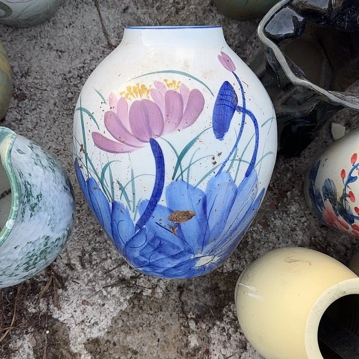 微瑕景德镇手工花瓶清