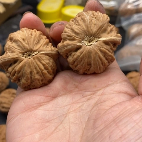 文玩核桃吊坠匠**装铁锤