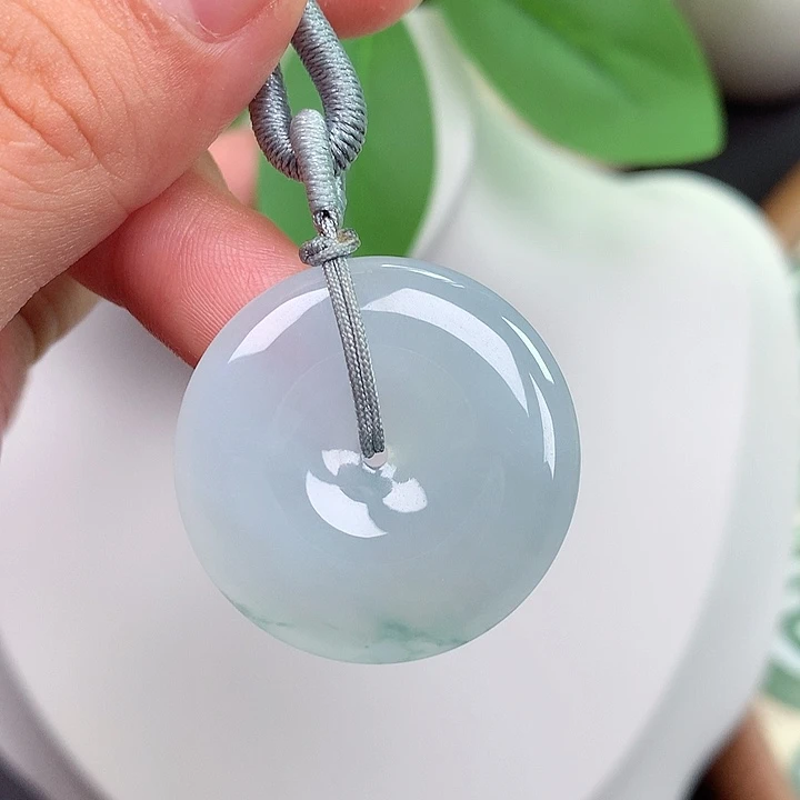 翡翠未镶嵌颈饰平安扣 28.7x5.0mm