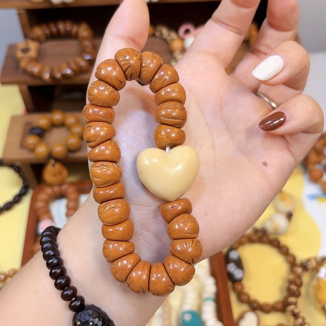 星月菩提吊坠桃核大肠象牙果爱心