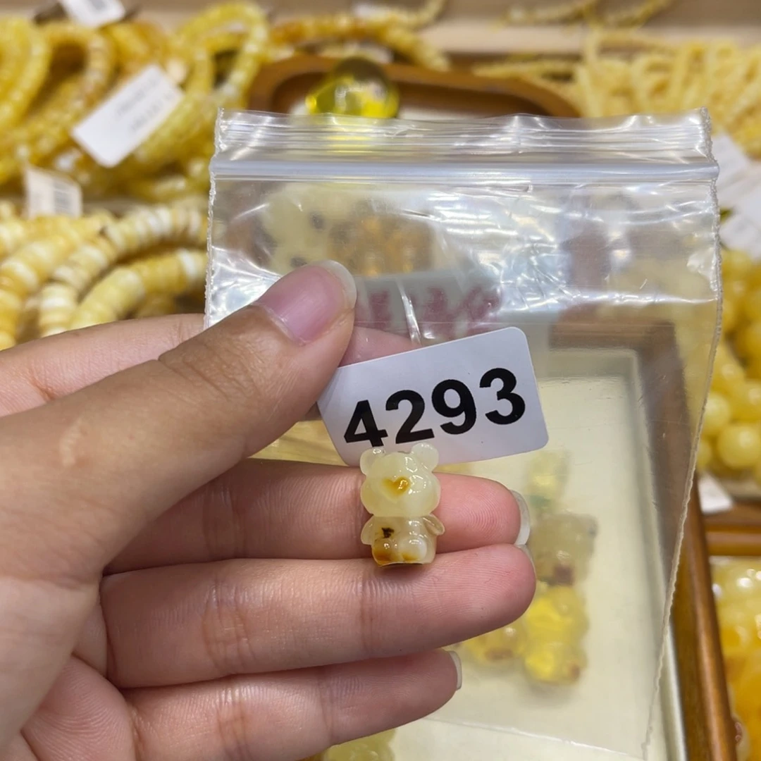 未镶嵌琥珀珠宝奇石