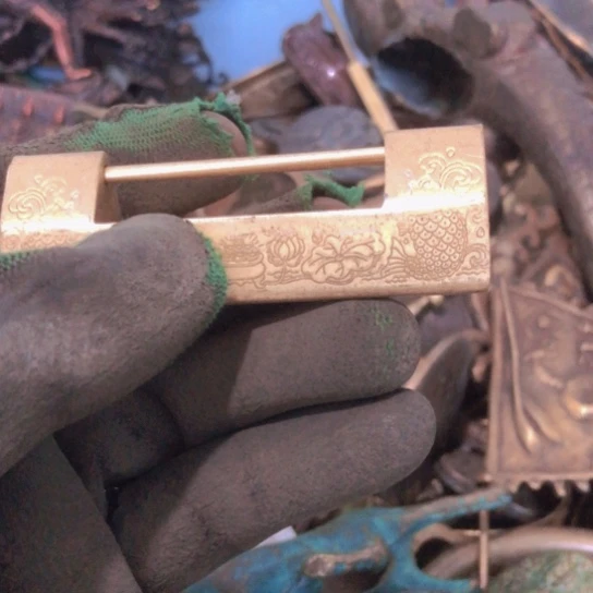 一***世闪电购铜摆件工艺品