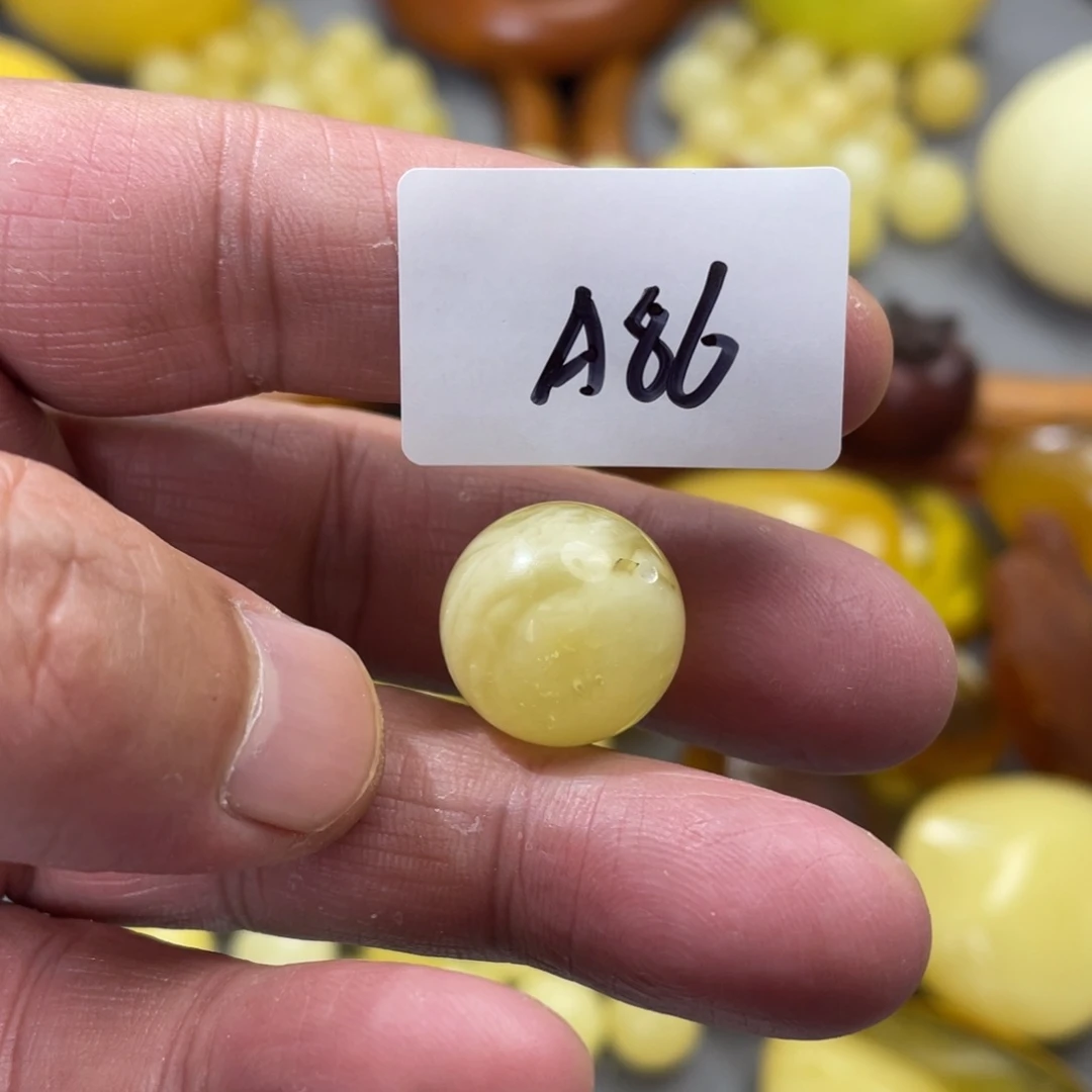 手链琥珀未镶嵌多样性发，发其中一件