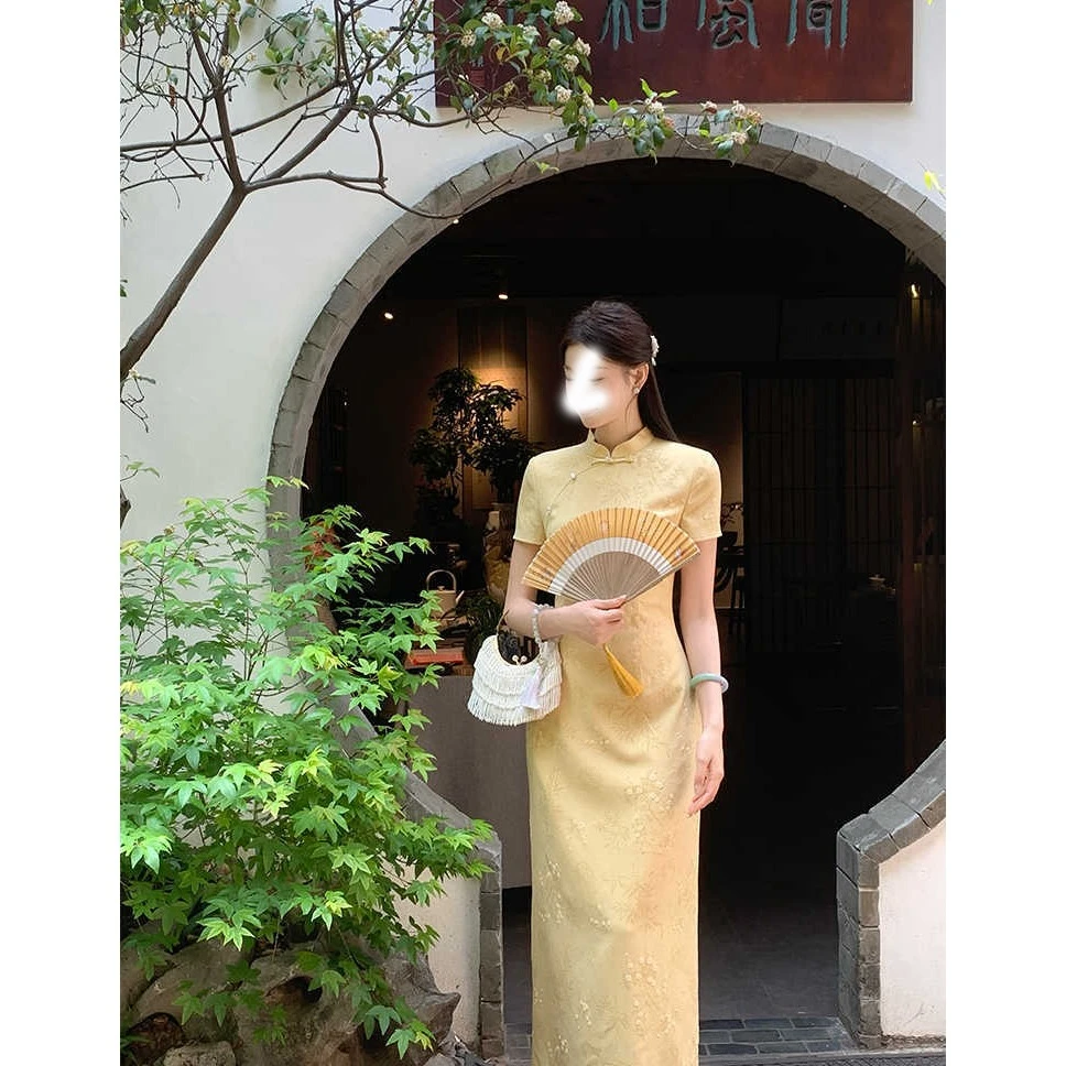 黄色新中式旗袍2025年新款气质年轻款优雅复古风改良日常连衣裙女