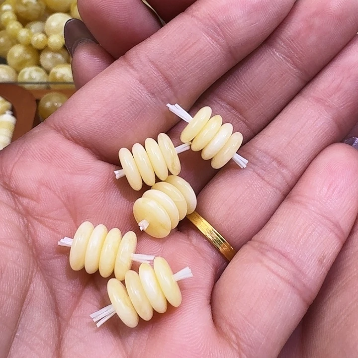 琥珀未镶嵌裸石9.4×2.8隔片   多样性发一