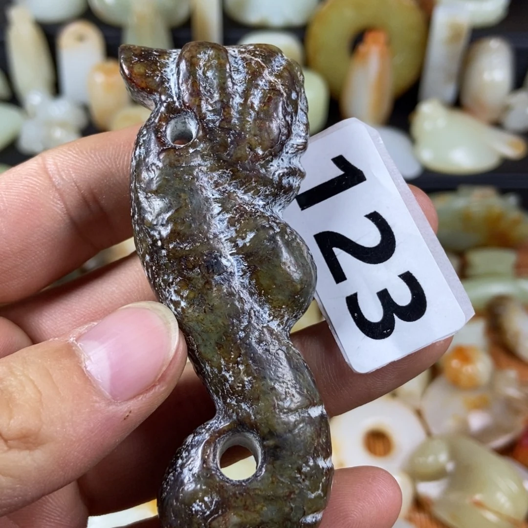 颈饰未镶嵌和田玉