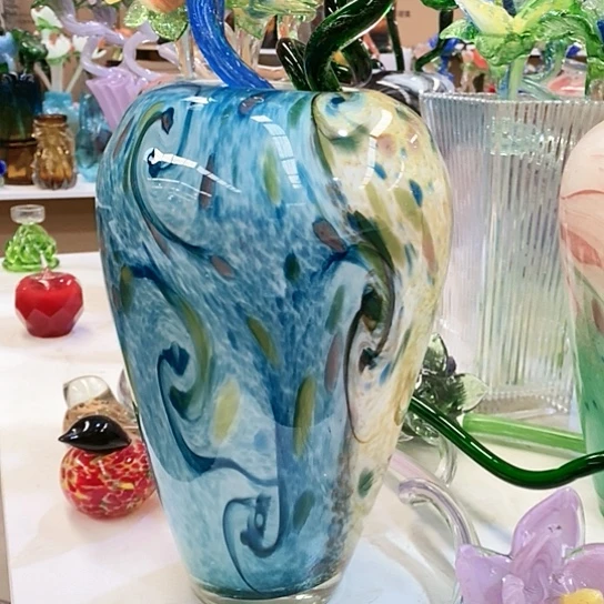 琉璃花瓶高45厘米来9厘米