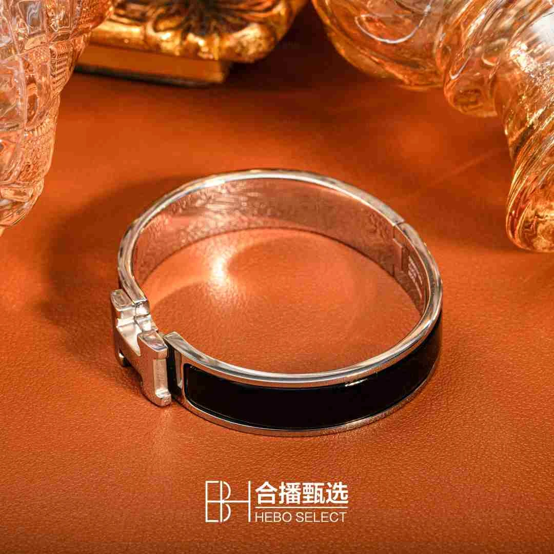 钛钢手镯  气质时尚H百搭简约手工手镯