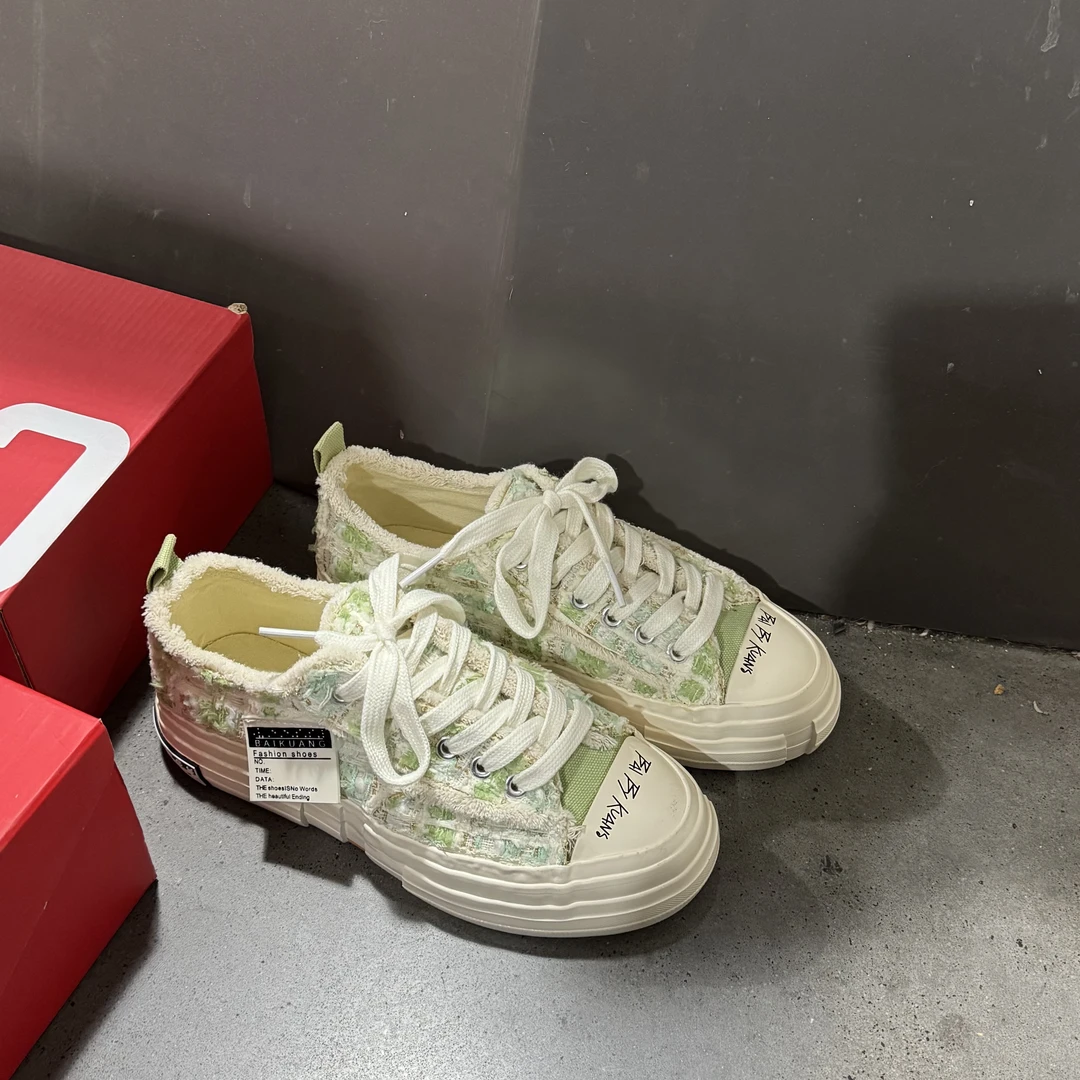【强烈推荐！这个要抢  这个谈谈的绿色 很少有  乞丐帆布鞋 春款】