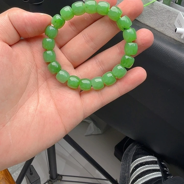 手串未镶嵌和田玉（碧玉）