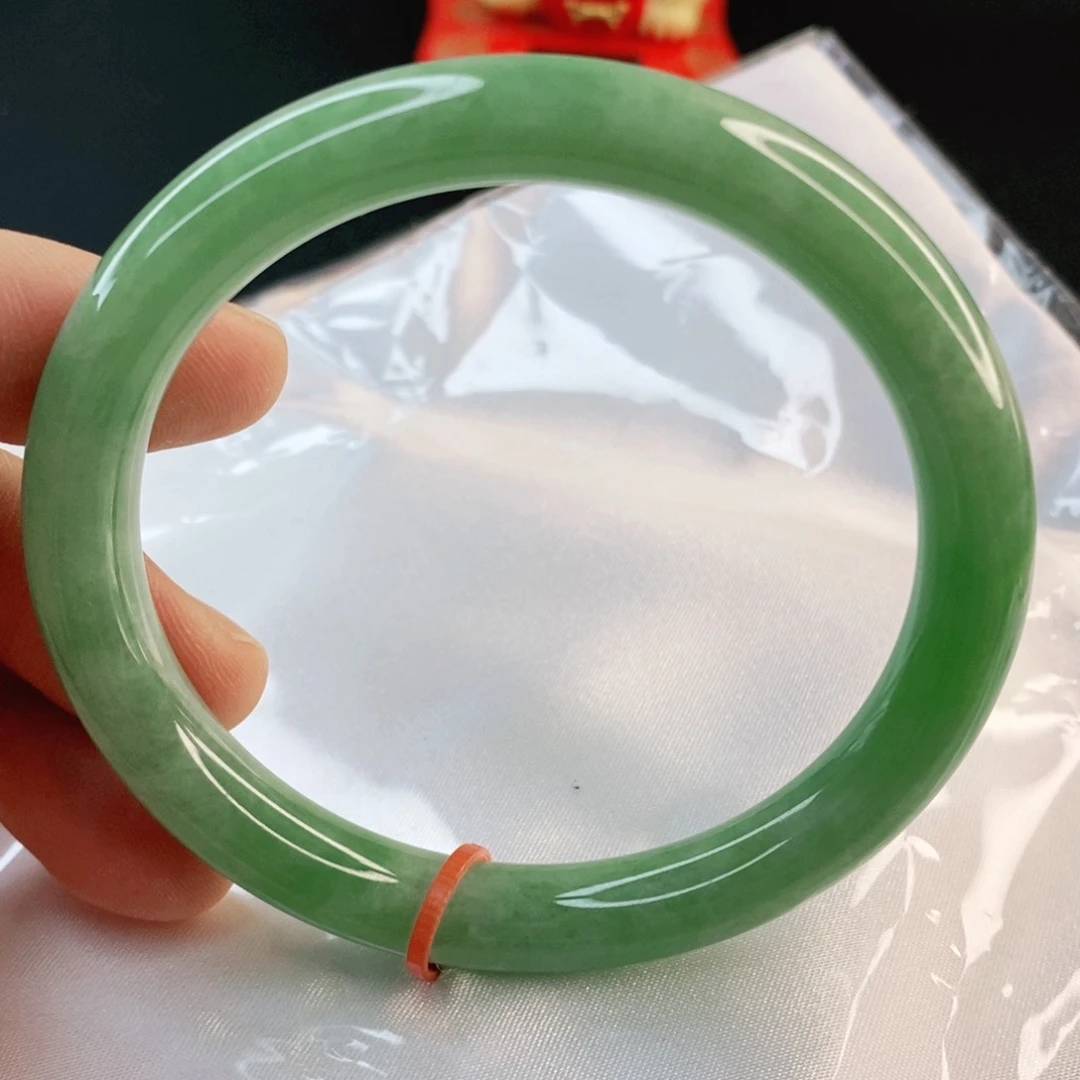 翡翠手镯未镶嵌59.7圈口圆条