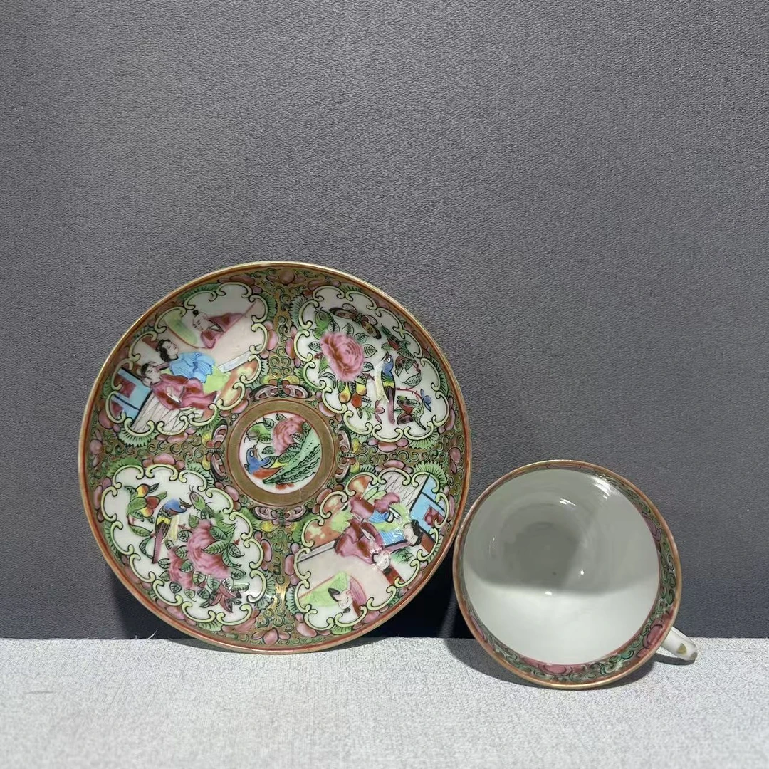 A0816085 清晚期 广彩开窗花鸟人物杯碟 （碟直径13 杯5.5 杯口7）