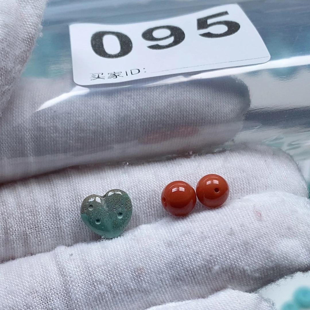 南红玛瑙未镶嵌珠宝奇石