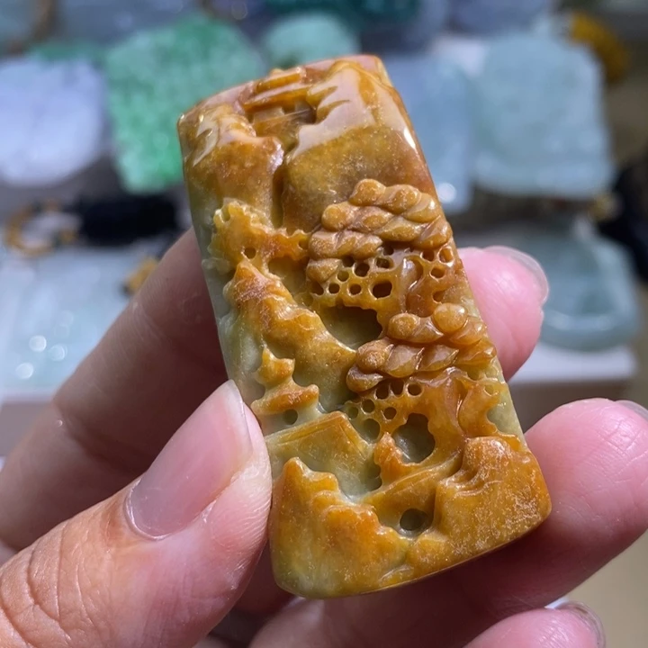 【闪购商品】颈饰未镶嵌翡翠山水