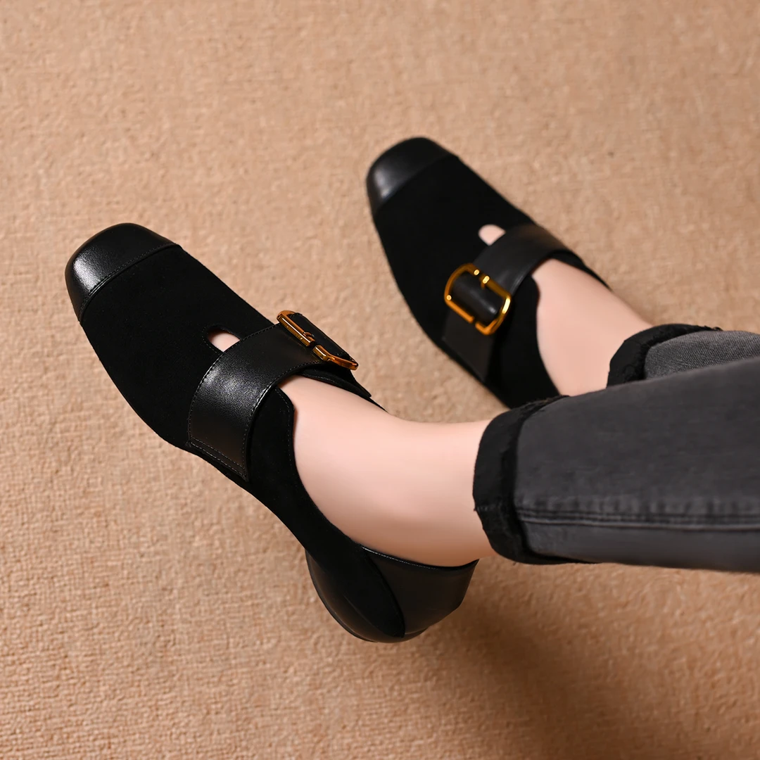 设计感拼色磨砂软皮低跟小皮鞋女2025新款深口单鞋皮带扣通勤女鞋