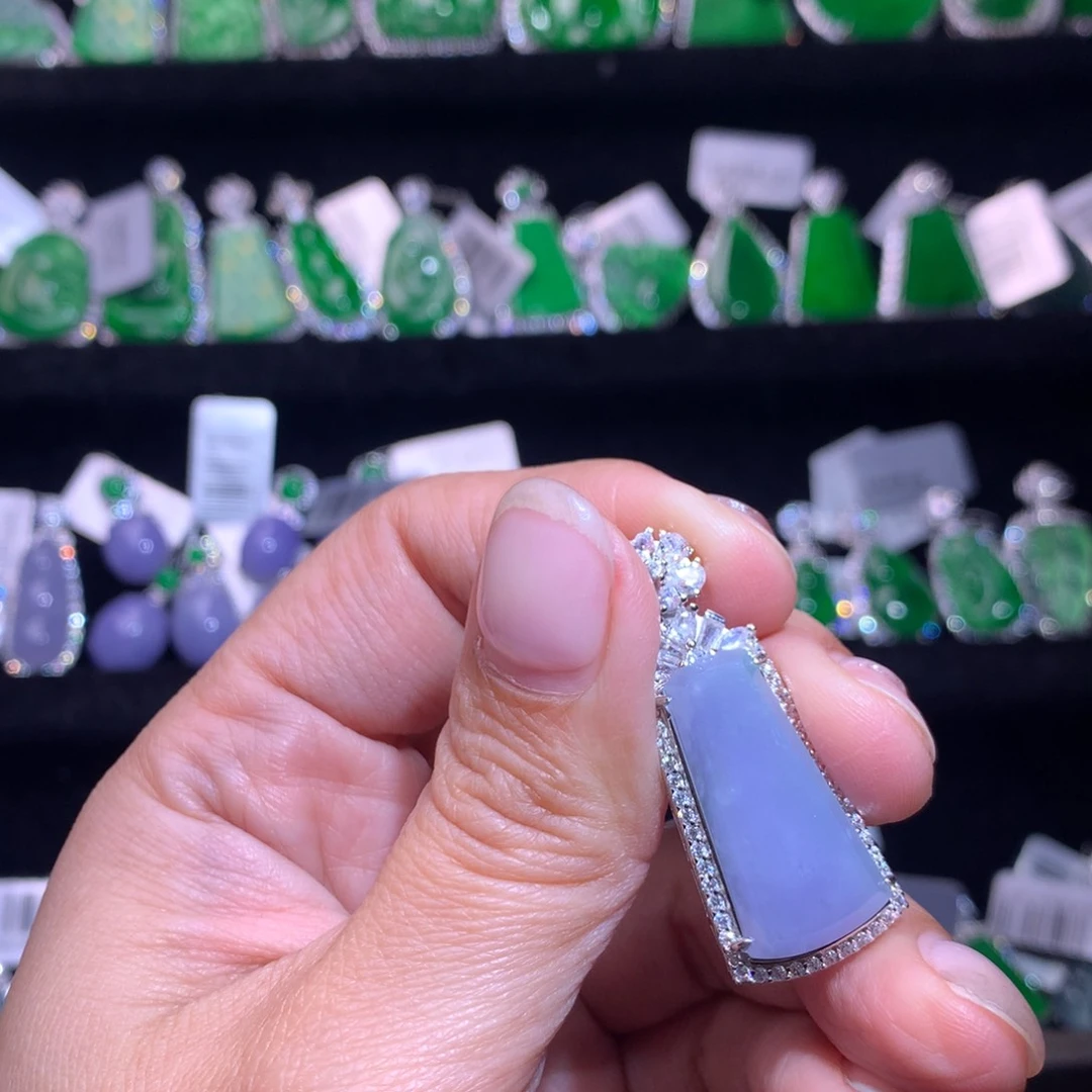 【闪购商品】颈饰银S925镶嵌翡翠